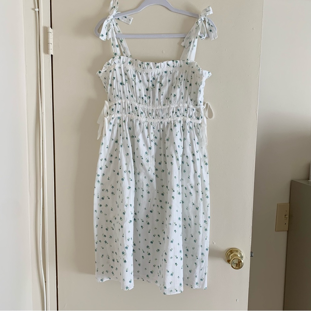 Playa Lucila Smocked Floral Dress, M, NWT
